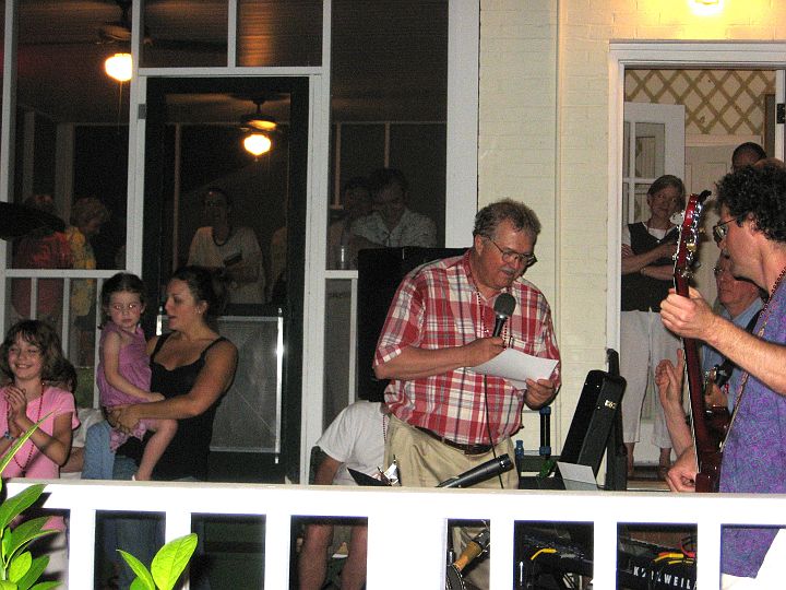 IMG_0190a.jpg - more "singing"