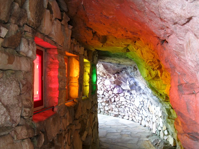 IMG_3931.jpg - Rainbow Hall at Rock City