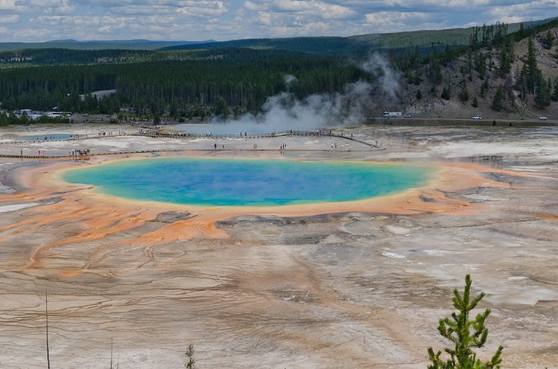 _DSC7132.jpg - Grand Prismatic Spring viewed from the hillside to the southwest