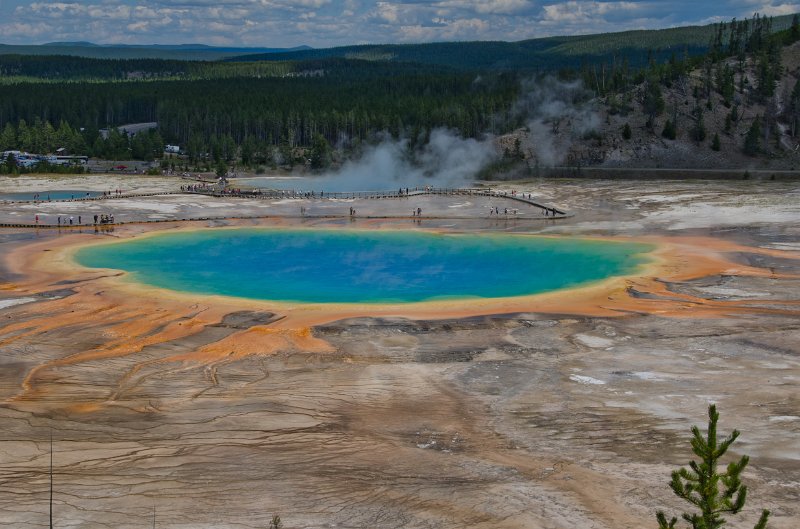 _DSC7133.jpg - Grand Prismatic Spring viewed from the hillside to the southwest