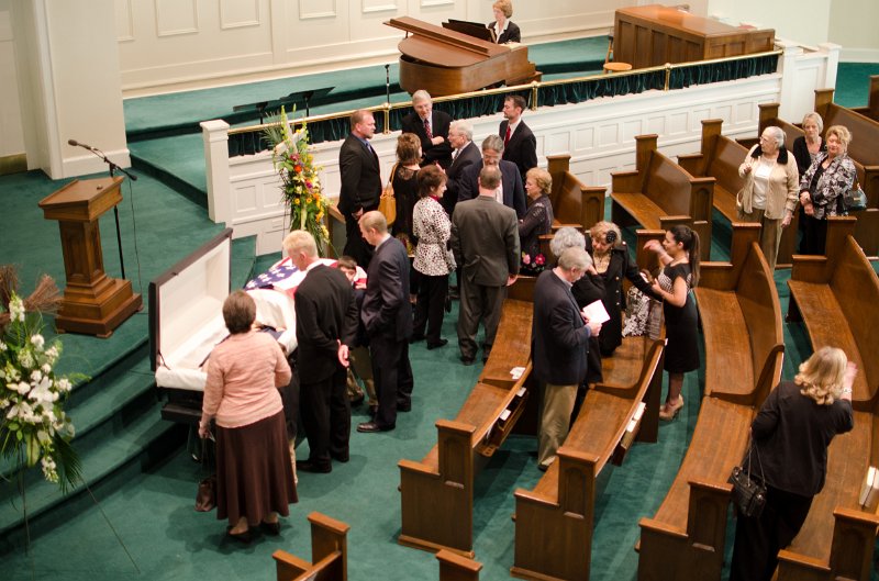 DSC_8314.jpg - Visitation at First Baptist Church