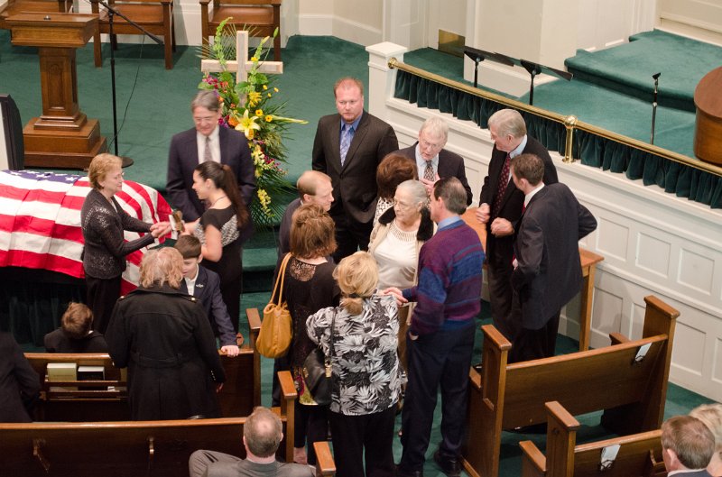 DSC_8324.jpg - Visitation at First Baptist Church