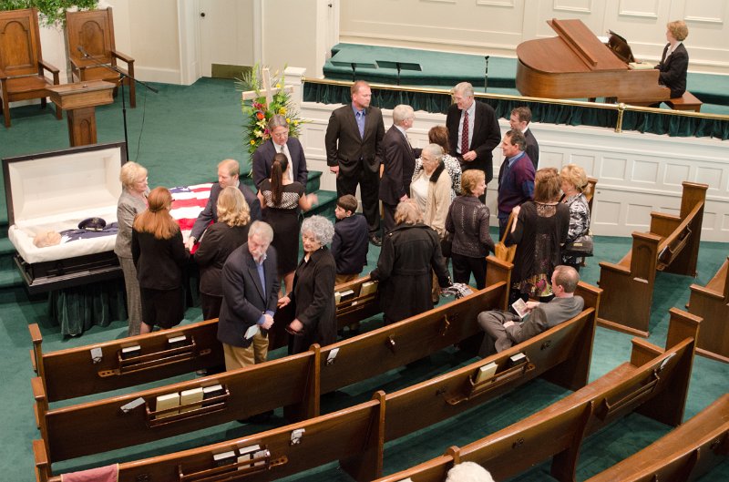DSC_8325.jpg - Visitation at First Baptist Church