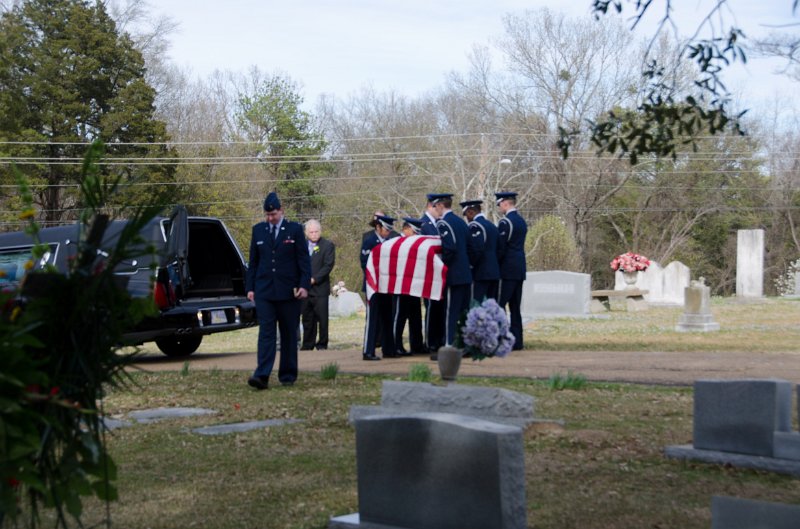 DSC_8351.jpg - Graveside service at Clinton Cemetery