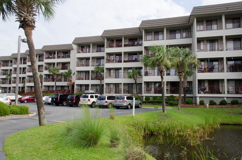 DSC_8963.jpg - Building B on Admiral's Row at Hilton Head Beach & Tennis Resort