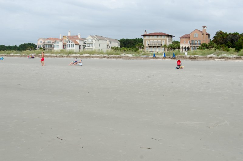 DSC_8967.jpg - Beach houses just south of the condo