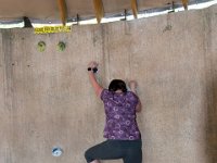 DSC 2121  Wall climbing at the zoo : Jenni