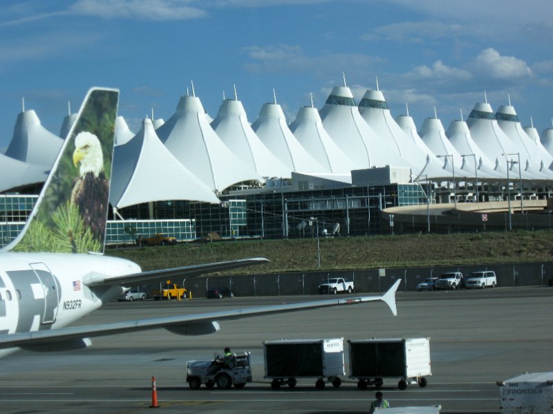 IMG_5179.jpg - Denver Airport